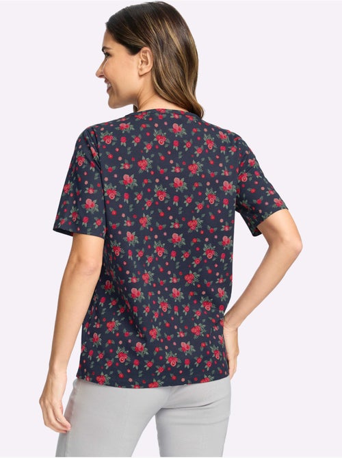T-shirt à Manches Courtes Plis Affinants à L'encolure - Taille Standard - Moda Vilona - Kiabi T-shirt à Manches Courtes Plis Affinants à L'encolure - Taille Standard - Moda Vilona - Kiabi