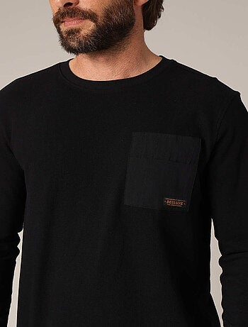 T-shirt à manches longues 100% coton avec poche poitrine contrastée. 'Deeluxe'