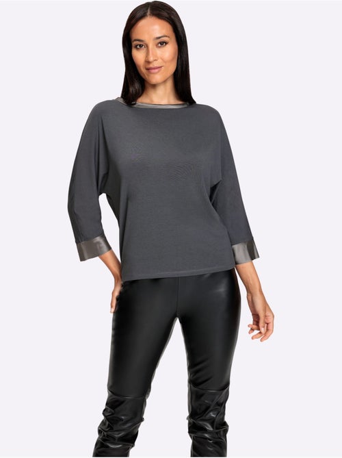 T-shirt à Manches Longues Bords Ouverts Modernes - Taille Standard - Helline - Kiabi T-shirt à Manches Longues Bords Ouverts Modernes - Taille Standard - Helline - Kiabi