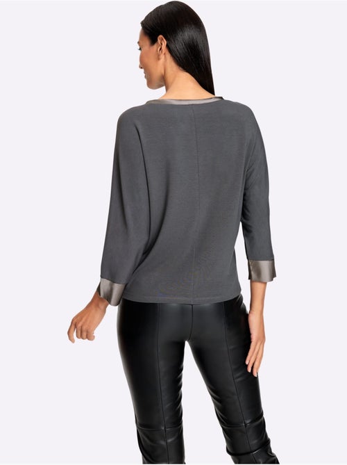 T-shirt à Manches Longues Bords Ouverts Modernes - Taille Standard - Helline - Kiabi T-shirt à Manches Longues Bords Ouverts Modernes - Taille Standard - Helline - Kiabi