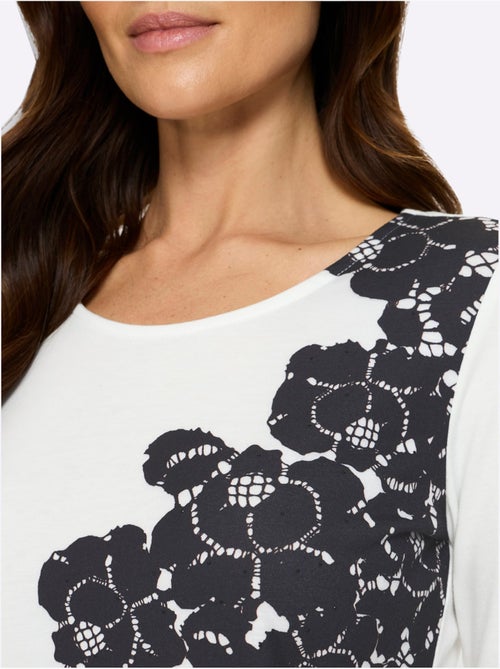 T-shirt à manches longues imprimé dentelle tendance - taille standard - helline - Kiabi