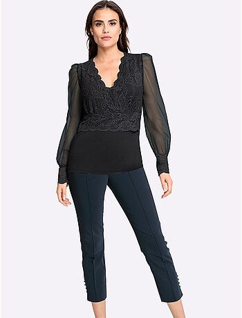T-shirt à Manches Longues Jolie Dentelle Sur L'encolure - Taille Standard - Helline