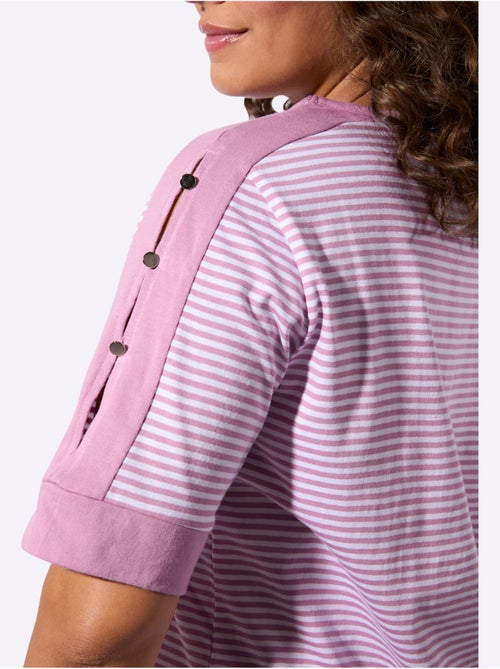 T-shirt à rayures avec col arrondi et manches courtes ornées - Taille standard - Witt - Kiabi T-shirt à rayures avec col arrondi et manches courtes ornées - Taille standard - Witt - Kiabi