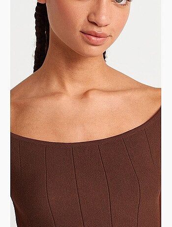 T-shirt ajusté peplum en maille côtelée à manches courtes dilvin