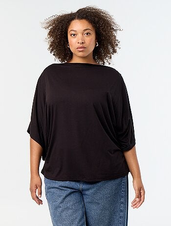 T-shirt avec col bénitier et manches courtes