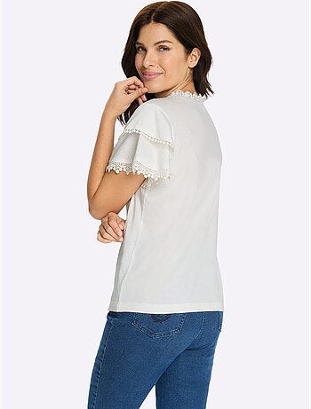 T-shirt à col V avec manches chauve-souris et dentelle - Taille standard - Moda Vilona
