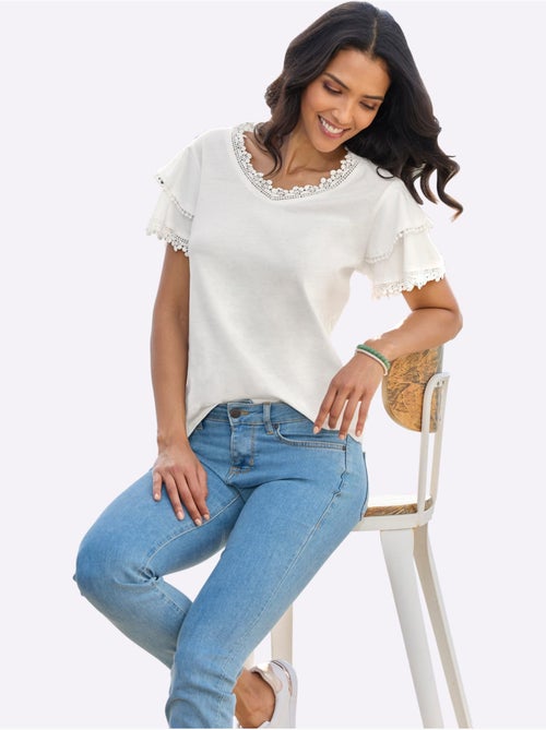T-shirt avec col V et manches chauve-souris en dentelle - Taille standard - Moda Vilona - Kiabi