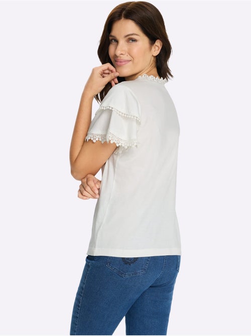 T-shirt avec col V et manches chauve-souris en dentelle - Taille standard - Moda Vilona - Kiabi