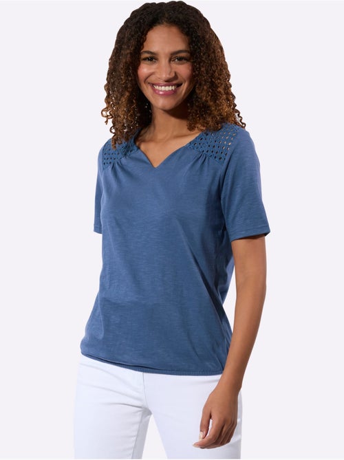 T-shirt avec encolure en cœur et empiècements en dentelle - Taille standard - Witt - Kiabi T-shirt avec encolure en cœur et empiècements en dentelle - Taille standard - Witt - Kiabi