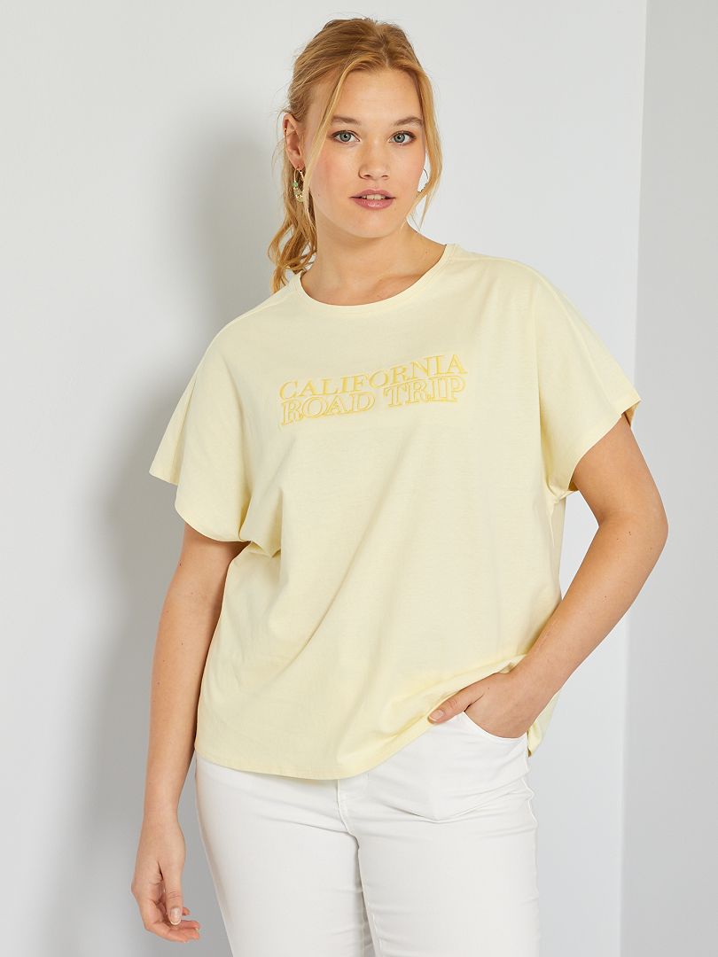 T-shirt avec message brodé jaune - Kiabi