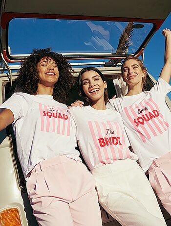 T-shirt avec message EVJF