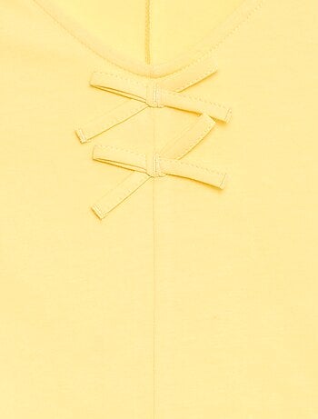 T-shirt avec nœuds fantaisies