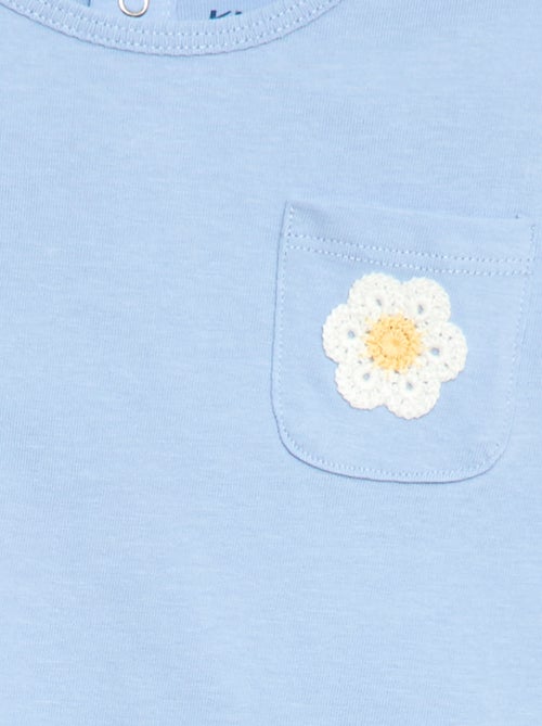 T-shirt avec poche fantaisie et broderie - Kiabi