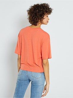 T-shirt avec volants poitrine - Kiabi