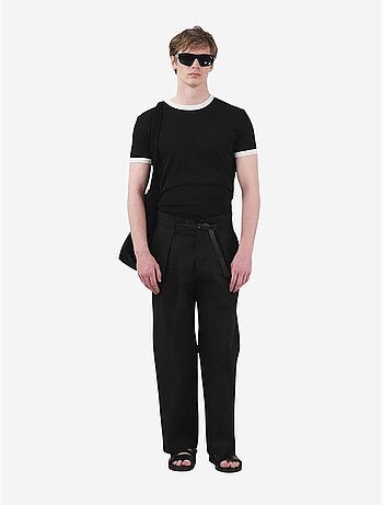 T-shirt basique à col rond avec bordure contrastée giesto