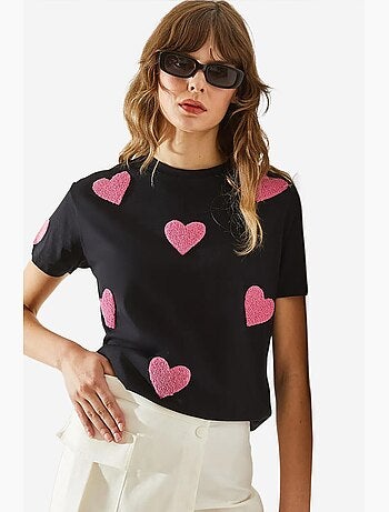 T-shirt basique brodé cœur lucci