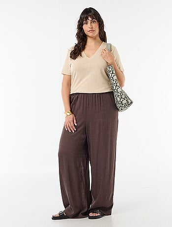 T-shirt basique col V et manches courtes