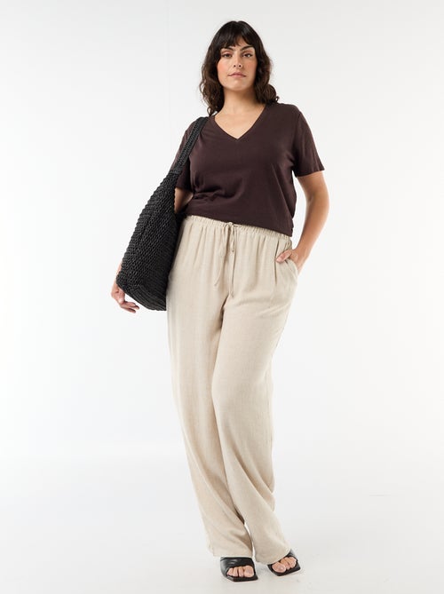 T-shirt basique col V et manches courtes - Kiabi