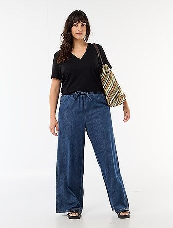 T-shirt basique col V et manches courtes