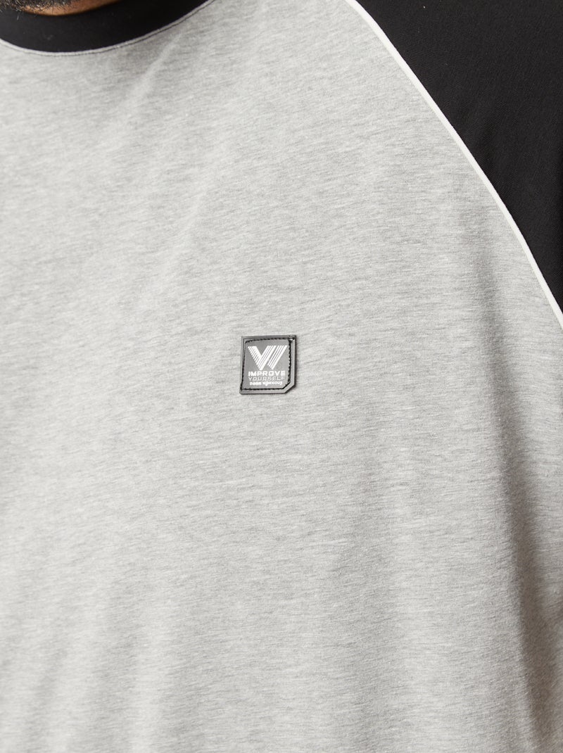 T-shirt bicolore avec manches courtes raglan GRIS - Kiabi
