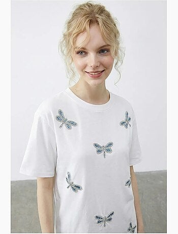T-shirt brodé à col rond et coupe décontractée lucci