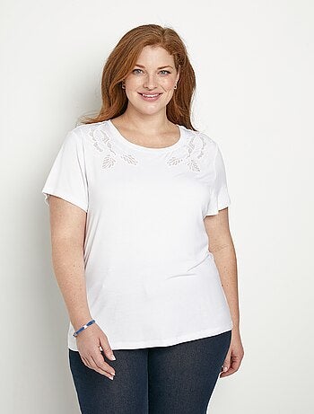 T-shirt brodé ajouré coton col rond