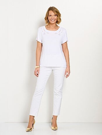 T-shirt brodé ajouré coton col rond