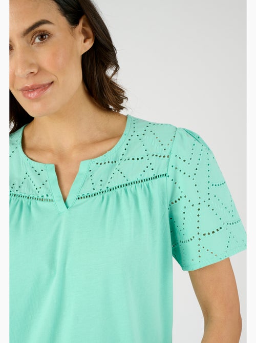T-shirt broderie anglaise pur coton - Damart - Kiabi