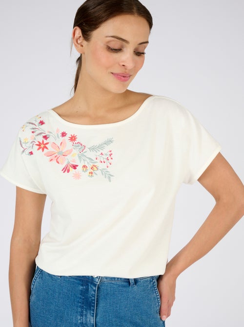 T-shirt broderie fleurs - Damart - Kiabi