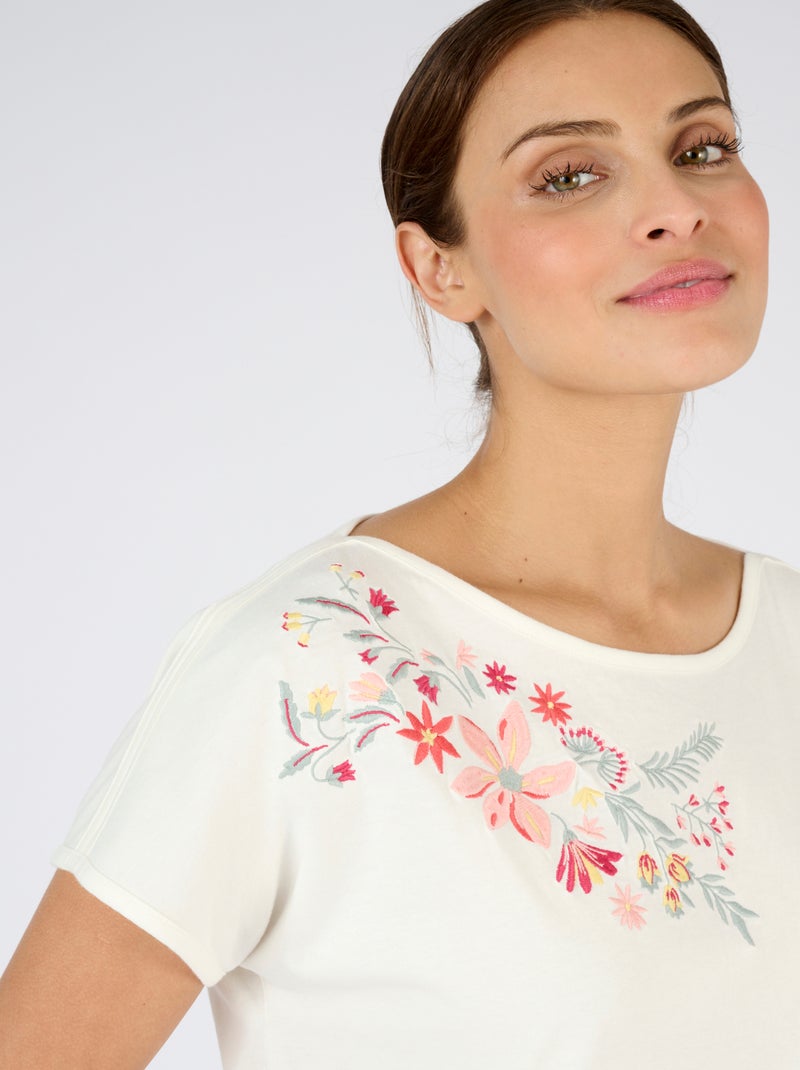 T-shirt broderie fleurs - Damart Blanc cassé - Kiabi