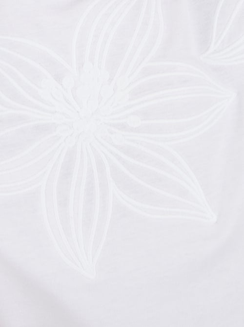 T-shirt broderie ton sur ton - Damart - Kiabi