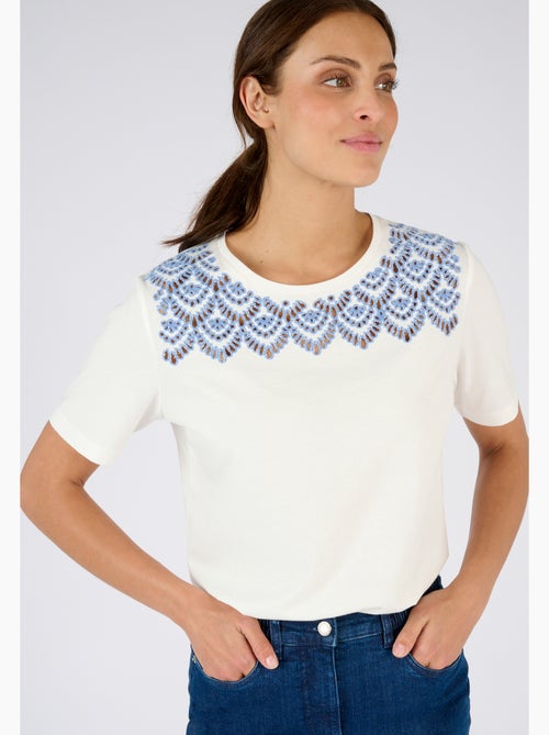 T-shirt broderies ajourées - Damart - Kiabi