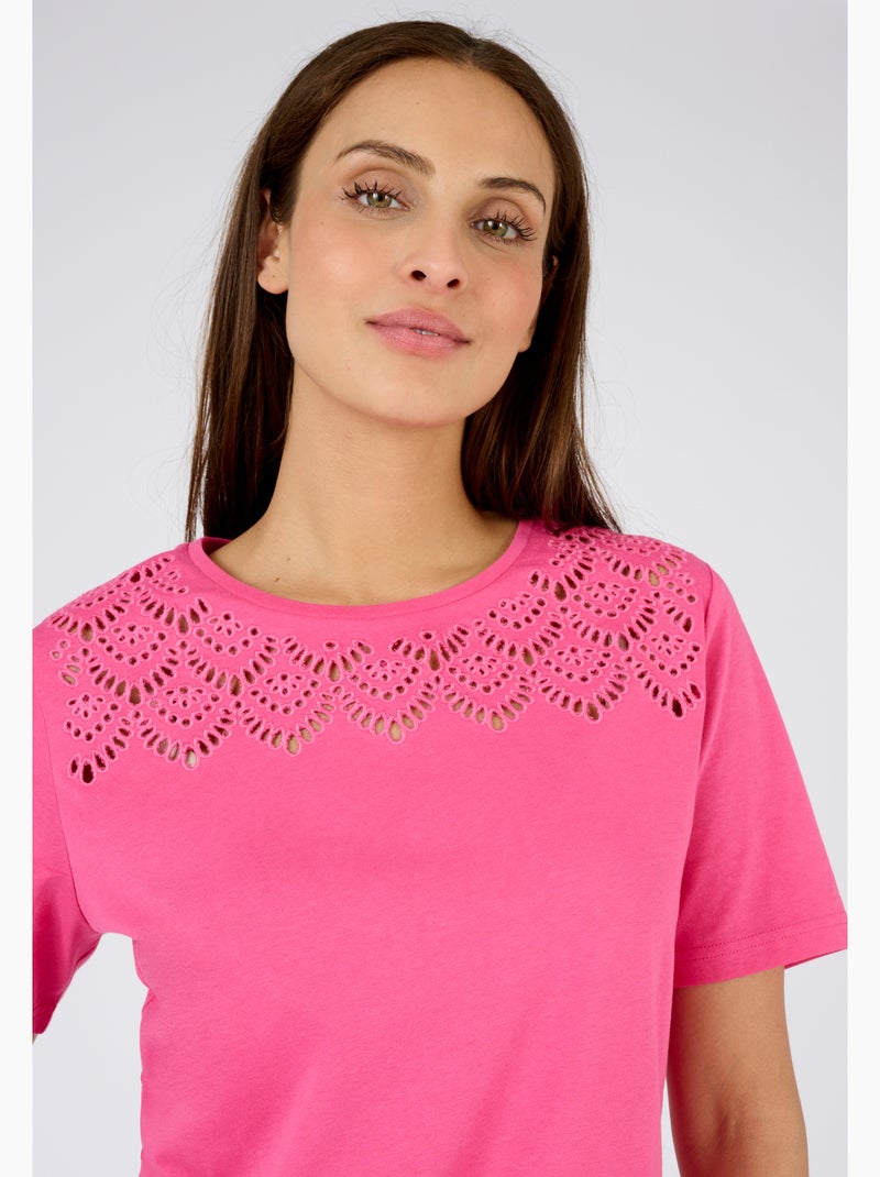 T-shirt broderies ajourées - damart Rose fushia - Kiabi