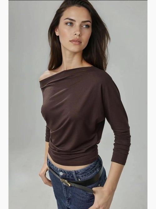 T-shirt col asymétrique maille extensible manches longues hiccup - Kiabi T-shirt col asymétrique maille extensible manches longues hiccup - Kiabi