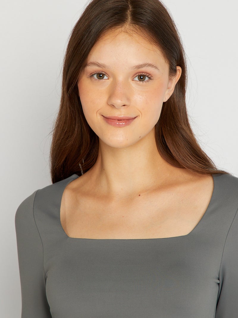 T-shirt col carré Gris - Kiabi