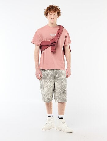 T-shirt col rond avec broderie contrastante