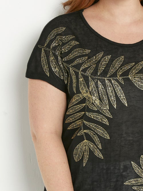 T-shirt col rond maille flammée motif doré - Kiabi T-shirt col rond maille flammée motif doré - Kiabi