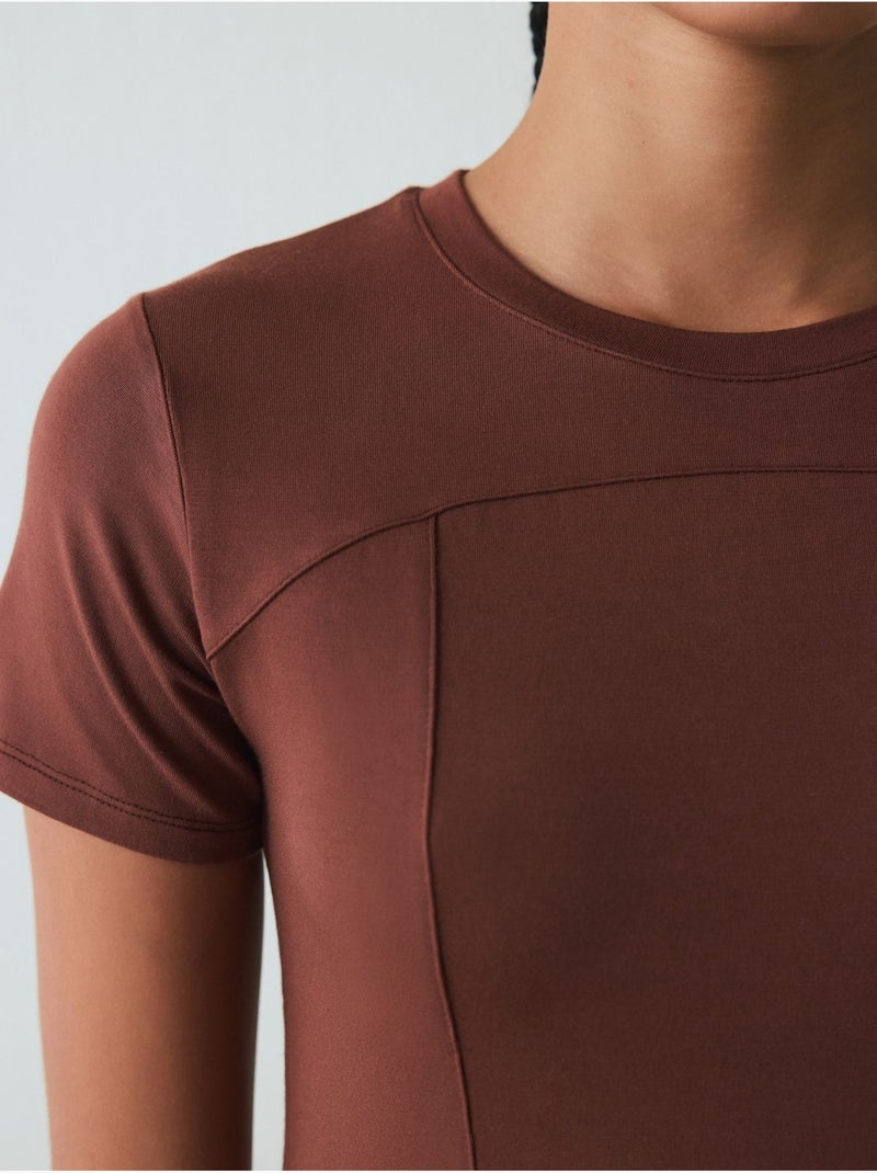 T-shirt col rond, manches courtes, coupe slim en modal penti Marron - Kiabi