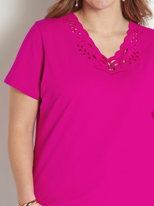 T-shirt col V ajouré brodé - Kiabi