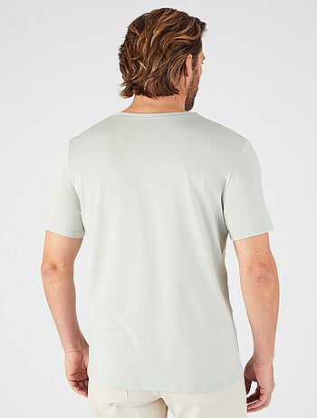 T-shirt col V Climatyl en maille jersey - Damart