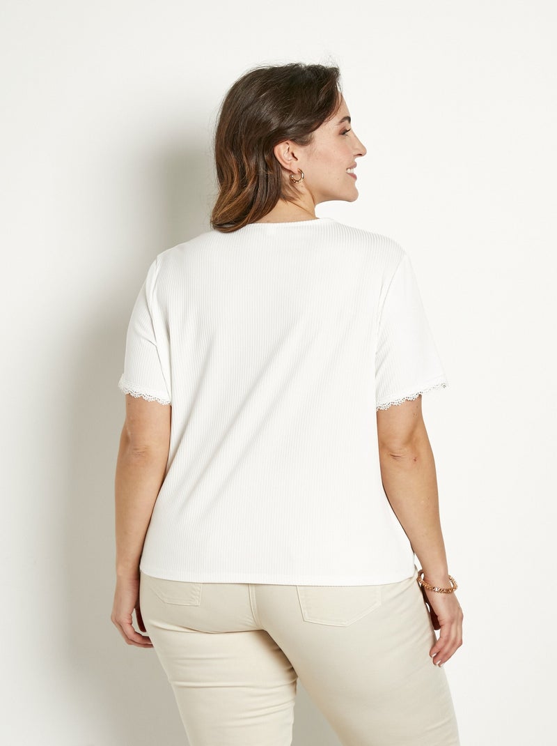 T-shirt col V fines côtes dentelle manches courtes Blanc - Kiabi
