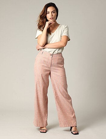 T-shirt col V manches courtes 'Deeluxe'