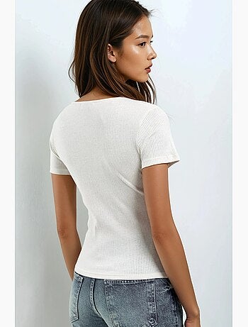 T-shirt col v manches courtes détail dentelle busem
