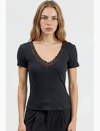 T-shirt col v manches courtes détail dentelle busem