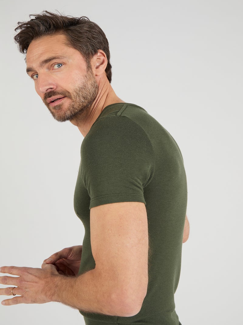 T-shirt col V manches courtes fine côte Thermolactyl Sensitive thermique - Damart Kaki - Kiabi