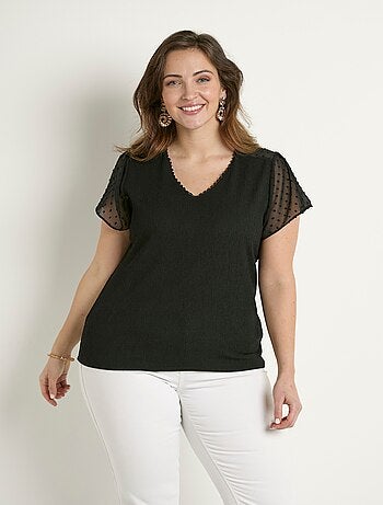 T-shirt col V plumetis manches courtes