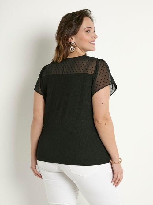 T-shirt col V plumetis manches courtes - Kiabi