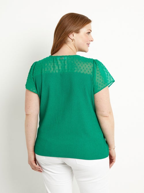 T-shirt col V plumetis manches courtes - Kiabi T-shirt col V plumetis manches courtes - Kiabi