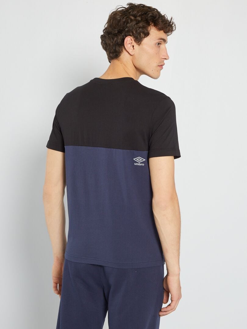 T-shirt Football Umbro SM Caen Taille S : Achat occasion | T-shirts (homme) Umbro Bleu Neuf, avec étiquette T-shirt Football Umbro SM Caen Taille S : Achat occasion | T-shirts (homme) Umbro Bleu Neuf, avec étiquette
