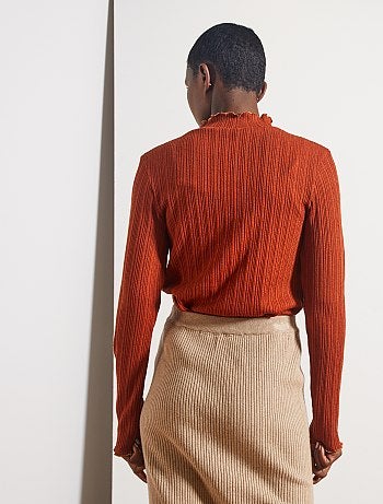 T-shirt côtelé à liseré doré - Kiabi